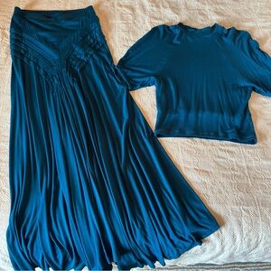 Designer “Elizabeth Marcel” Teal blue Maxi skirt & Crop top M ~ stretch jersey!